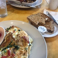 Photo taken at Eggsperience Pancakes &amp;amp; Cafe by Chip W. on 9/1/2019