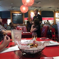 Photo taken at Red Robin Gourmet Burgers and Brews by Chip W. on 9/18/2018