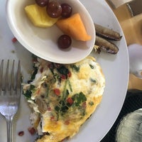 Photo taken at Eggsperience Pancakes &amp;amp; Cafe by Chip W. on 7/7/2019