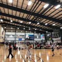 Sportone fieldhouse top