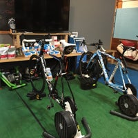 1/23/2016 tarihinde Phillip K.ziyaretçi tarafından Portland Bicycle Studio'de çekilen fotoğraf