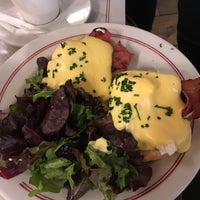 Photo taken at Au Bouquet ! by Legych on 11/4/2018