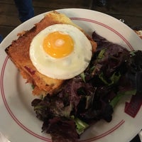 Photo taken at Au Bouquet ! by Legych on 11/4/2018