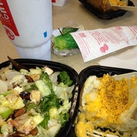 Photo taken at Wendy&amp;#39;s by Rossana R. on 12/8/2012