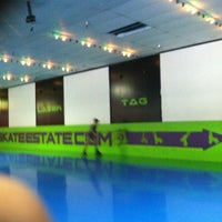 รูปภาพถ่ายที่ Skate Estate Family Fun Center โดย Sheryl G. เมื่อ 10/21/2012