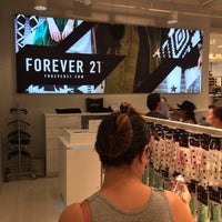 Photo taken at Forever 21 by Valdow E. on 11/5/2015