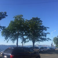 Photo taken at Alki Beach Neighborhood by Philip T. on 7/14/2016