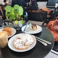 Photo taken at Pure Bread by Sophie L. on 8/5/2019