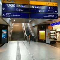 Photo taken at Düsseldorf Hauptbahnhof by Sven W. on 1/1/2017