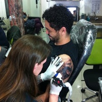 Photo taken at Don Rodrigues Tattoo by Lado B Escola P. on 6/10/2013