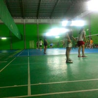 Photo taken at T-SMASH Badminton Sport Club by Boato T. on 7/15/2013