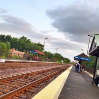 Photo taken at Metra - Rogers Park by Mike M. on 8/13/2013