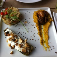 Foto diambil di Banana Verde oleh Selene D. pada 5/11/2014