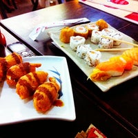 Photo taken at Panela Velha Sushi Bar by Gustavo S. on 12/3/2012