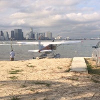 Das Foto wurde bei Miami Seaplane Tours von Kshama T. am 12/30/2013 aufgenommen