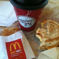 Photo taken at McDonald&amp;#39;s by Jessica Ma. on 11/22/2012