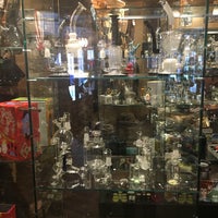 Photo taken at Friendly Stranger - Cannabis Culture Shop by Melissa on 7/29/2016