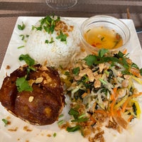 3/21/2022 tarihinde Thê-Minh T.ziyaretçi tarafından Restaurant Trois Crabes'de çekilen fotoğraf