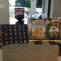 Photo taken at 7-Eleven by Taijung H. on 6/19/2013