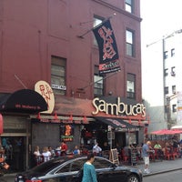 รูปภาพถ่ายที่ Sambuca&amp;#39;s Cafe &amp;amp; Desserts โดย elneco เมื่อ 6/20/2013