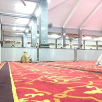 Photo taken at Masjid Raya Al-Musyawarah by Dwi R. on 3/11/2017