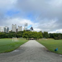 Photo taken at Piedmont Park Active Oval by Taylor H. on 9/3/2022