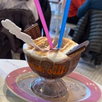 Photo taken at Serendipity 3 by Andrew M. on 1/1/2023