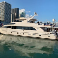 Снимок сделан в Miami Yacht Club пользователем Jennifer T. 2/17/2019