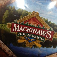 Снимок сделан в Mackinaws Grill and Spirits пользователем Thomas C. 4/11/2013