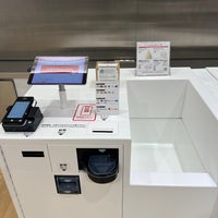 Photo taken at UNIQLO by Albert C. on 3/5/2024