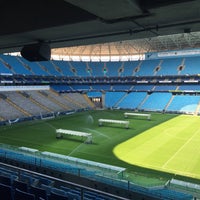 รูปภาพถ่ายที่ Arena do Grêmio โดย Antonio D. เมื่อ 8/7/2015