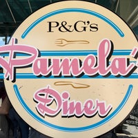 Foto tomada en Pamela&amp;#39;s P&amp;amp;G Diner  por Amanda el 5/29/2023