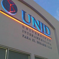 Foto diambil di UNID Francisco de Montejo oleh Pablo H. pada 10/1/2012