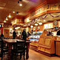Photo taken at The Coffee Bean &amp;amp; Tea Leaf by Jimmy H. on 1/13/2013