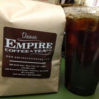 Foto tirada no(a) Empire Coffee &amp;amp; Tea por Alvin em 6/18/2017