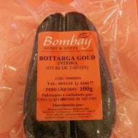 Foto diambil di Bombay Herbs &amp;amp; Spices oleh Rafael R. pada 3/13/2014