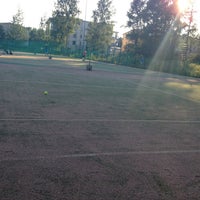 Photo taken at Laajasalon tenniskentät by Dmitriy U. on 7/7/2013