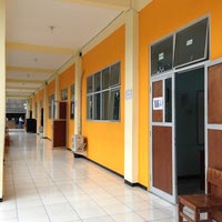 Foto diambil di SMA Negeri 14 Surabaya oleh Ariyan A. pada 7/2/2013