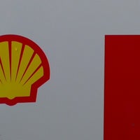 Das Foto wurde bei Shell von piratentochter am 10/6/2012 aufgenommen