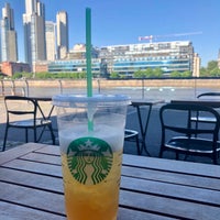 Photo taken at Starbucks by Átila P. on 2/20/2019