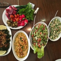 Das Foto wurde bei Abu Naim Restaurant von Shanika J. am 5/1/2016 aufgenommen