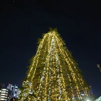 Photo taken at 渋谷区神園町歩道橋 by Nijimu A. on 12/8/2022