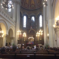 Photo taken at Grote Synagoge van Brussel / Grande Synagogue de Bruxelles by Jean-Alexis S. on 7/21/2017