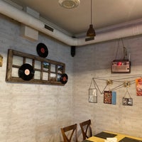 Foto tirada no(a) Radio Cafe&amp;amp;Bar por Rainbow 🌈 em 8/14/2021
