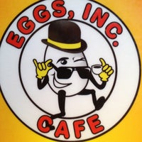 Das Foto wurde bei Eggs, Inc. Cafe von Edward A. am 4/12/2013 aufgenommen