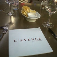 Photo taken at L&amp;#39;Avenue by Gonzalo D. on 2/2/2013