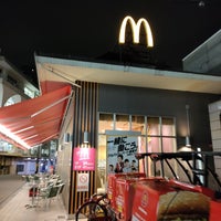 Photo taken at McDonald&amp;#39;s by Kunio H. on 11/1/2022