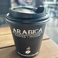 Foto scattata a Arabica Coffee House da Emirhan  I. il 12/1/2023
