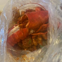 Foto tomada en Nine Seafood Restaurant  por 🎀 Jeejay 🎀 el 6/18/2022
