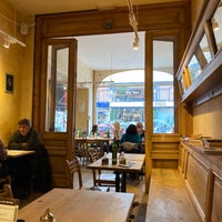 Photo taken at Le Pain Quotidien by Yvon F. on 11/21/2019